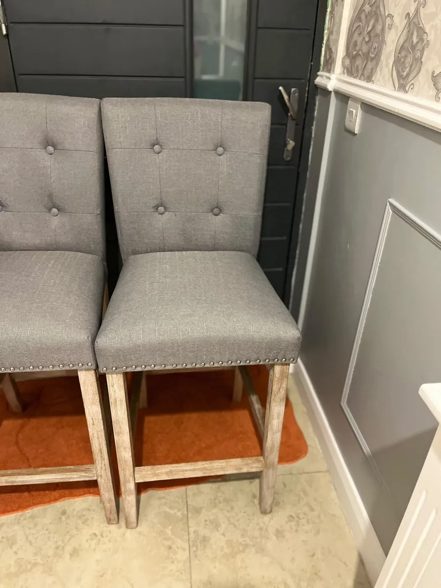 2X LIGHT GREY FABRIC COUNTER Bar STOOLS - CLARA DU - Image 4