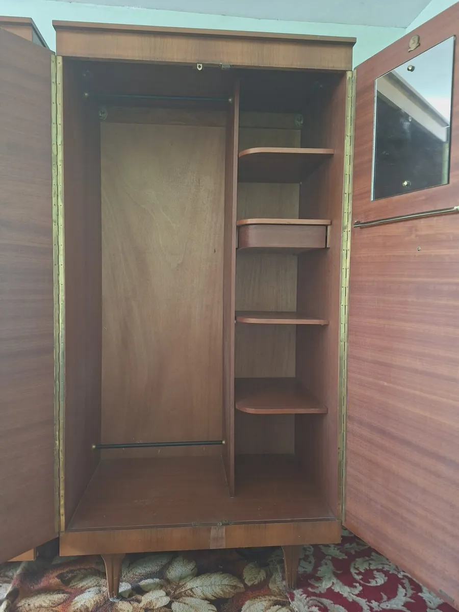 Mid-Century 3 piece bedroom set burr walnut - Image 4