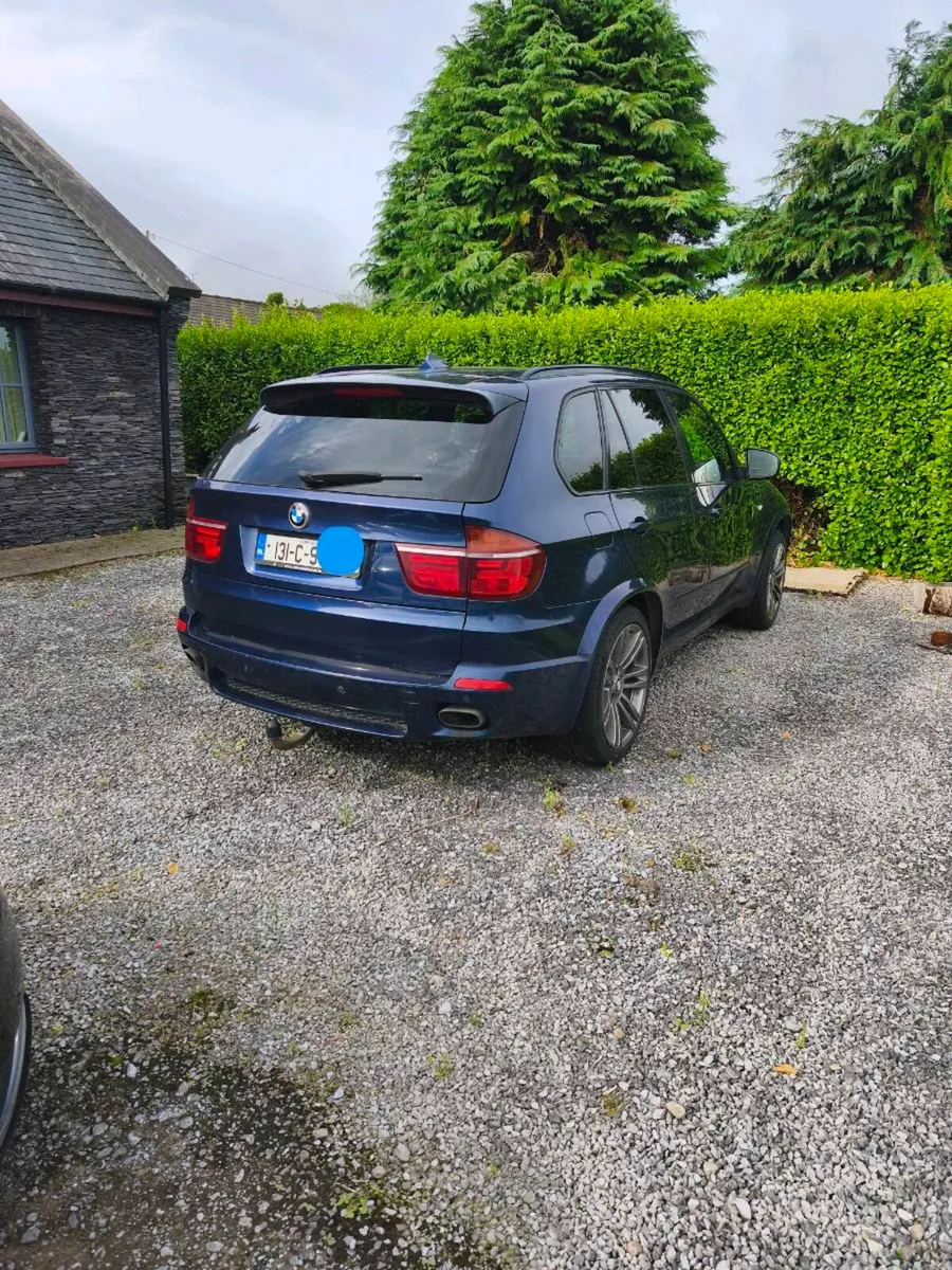 BMW X5 - Image 2