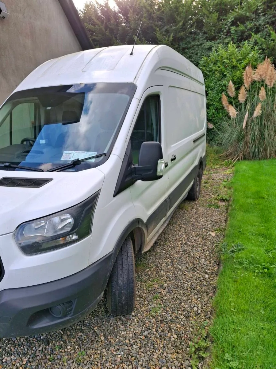 Van - Image 2