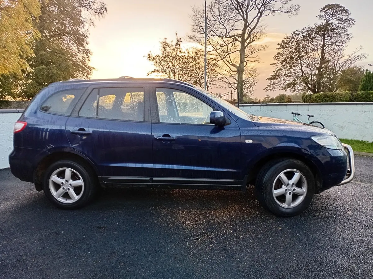 Car - Image 1