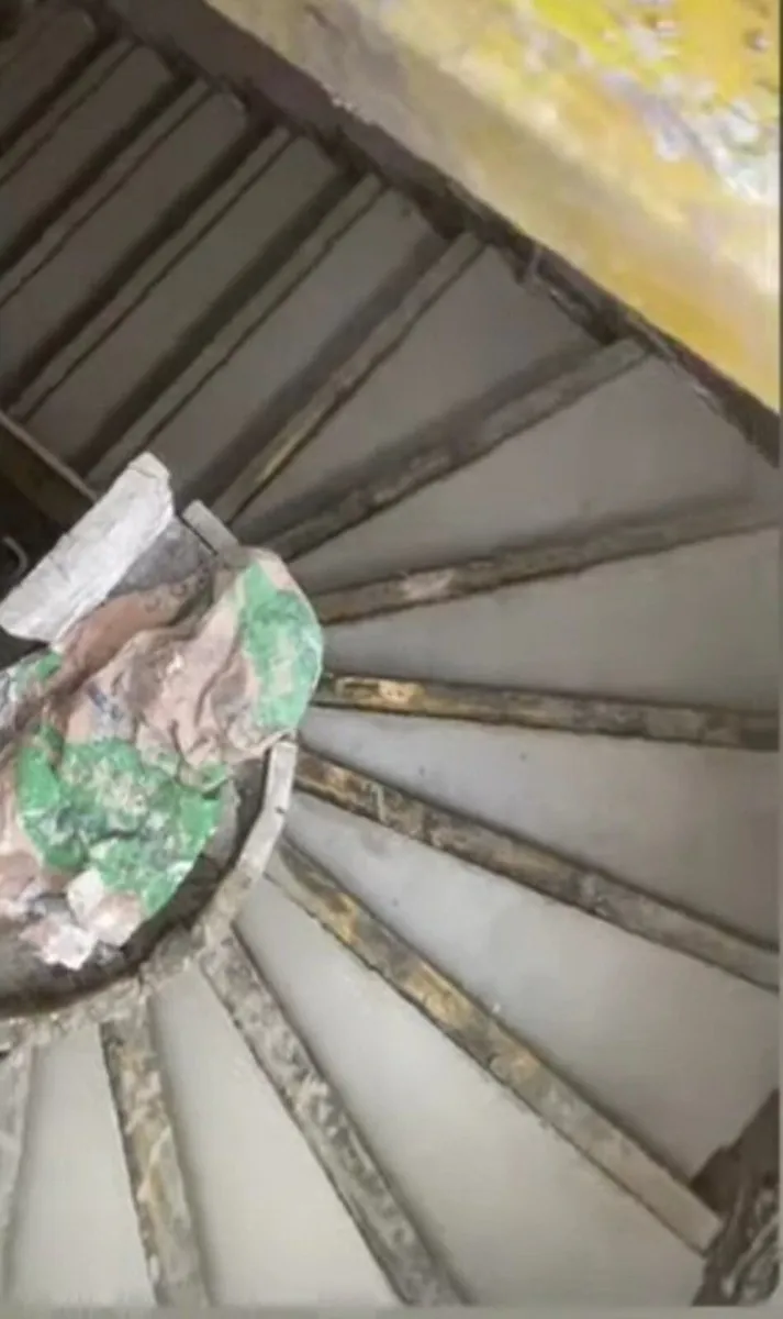 Concrete stairs - Image 2