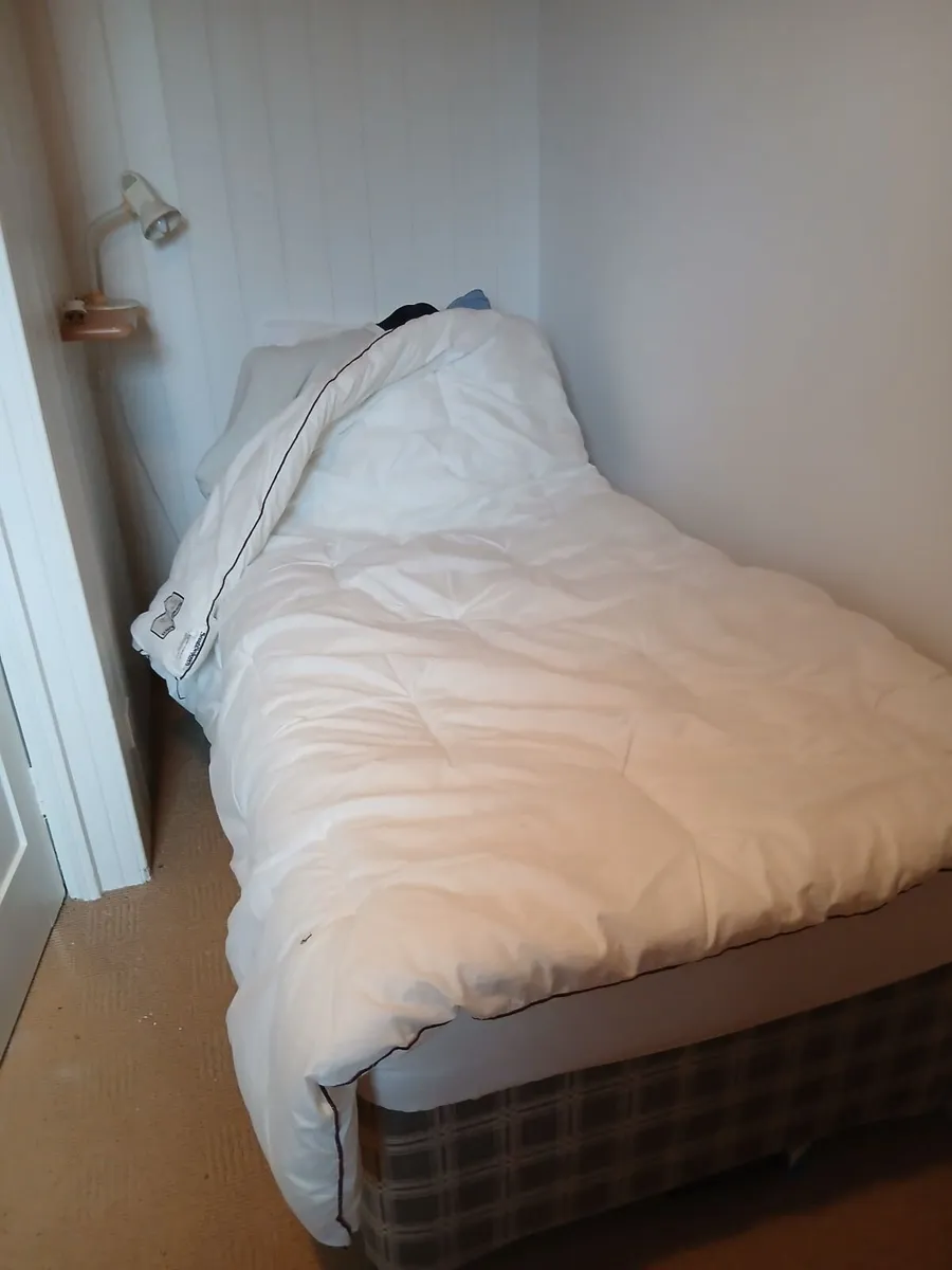 Single bed - base & mattress