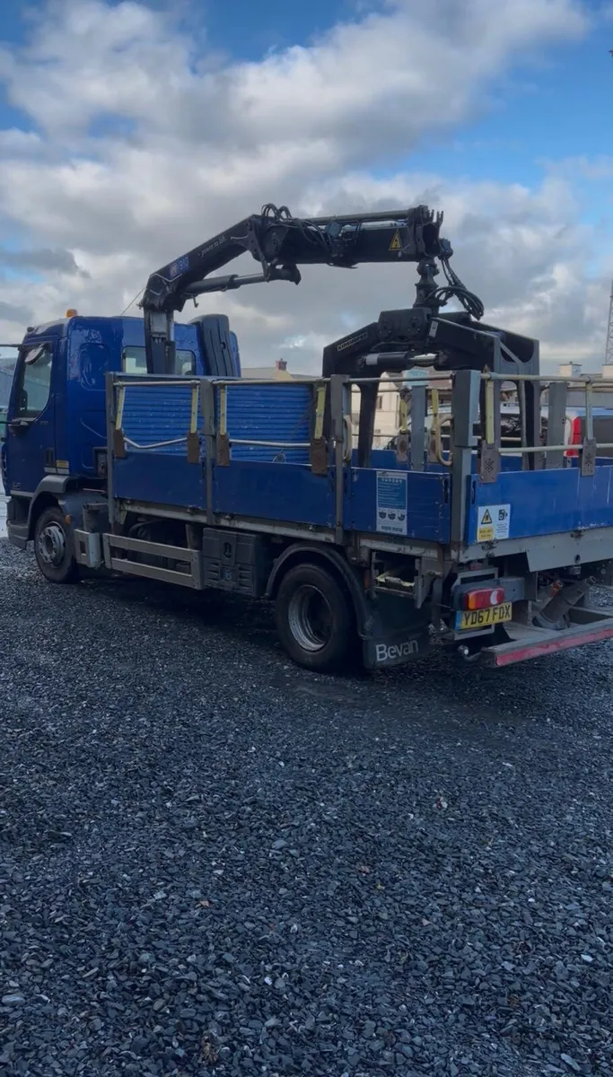 2017 DAF 45/210 Dropside with Crane 12Ton - Image 4