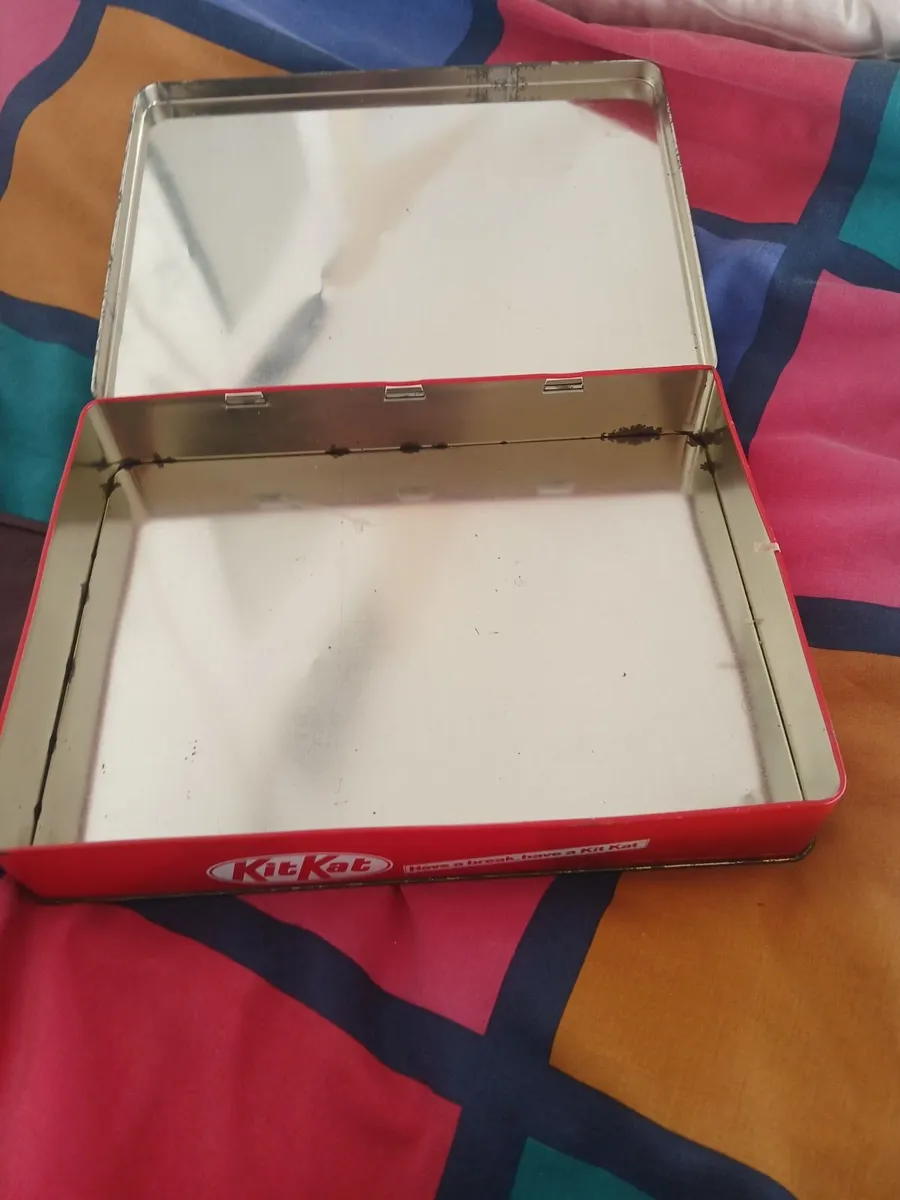 Kit kat tin - Image 1