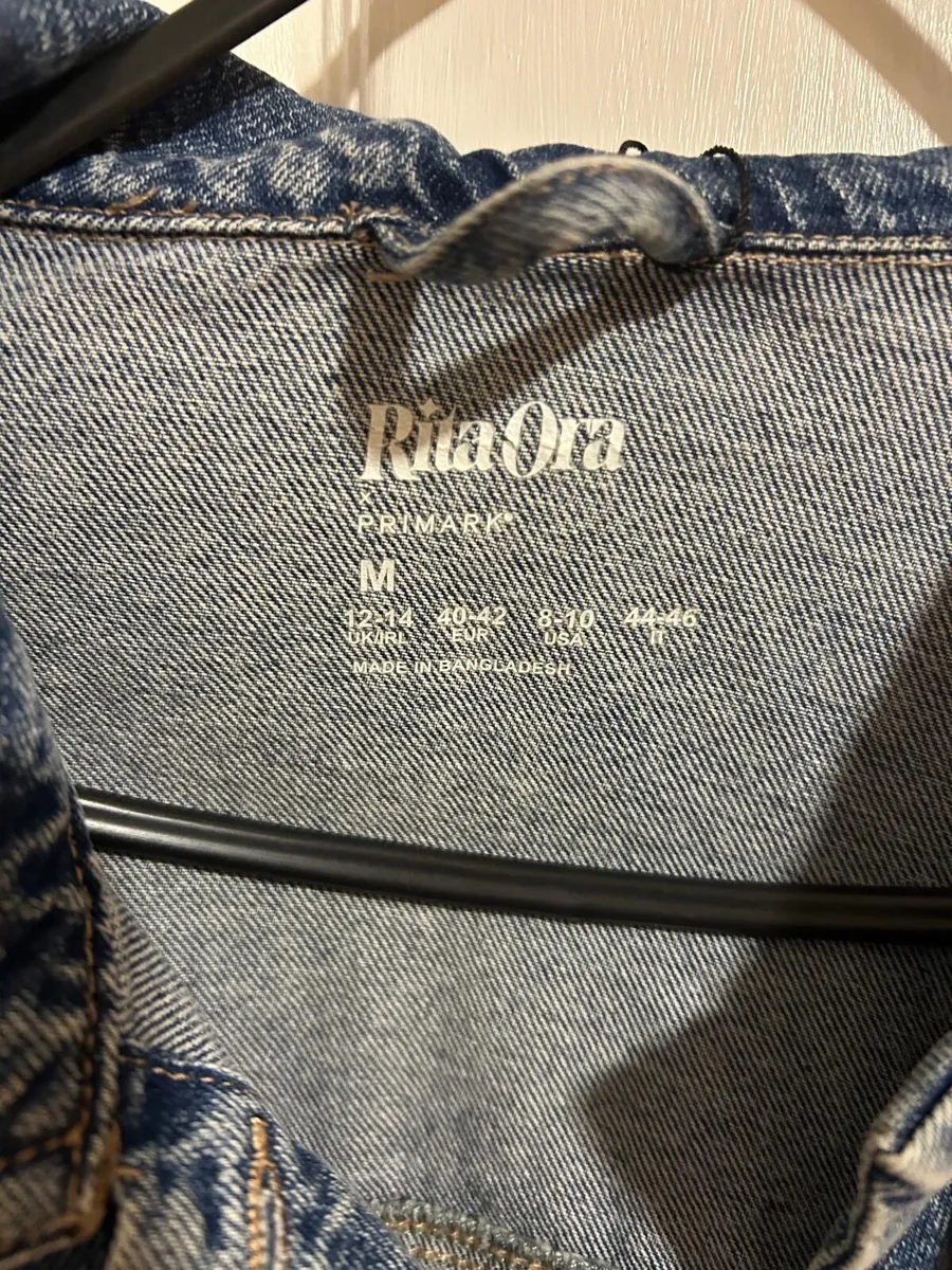 Clothes - Image 4