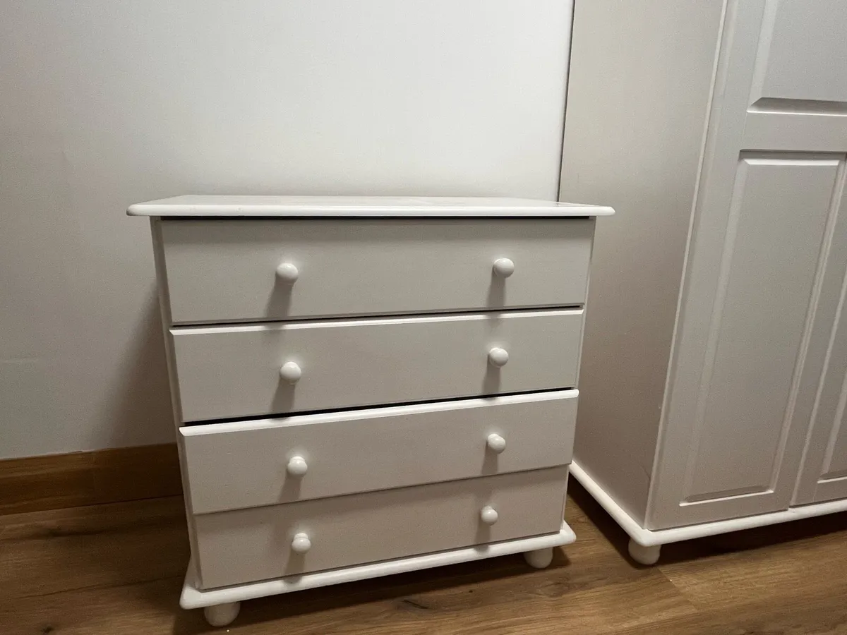 Furniture Set - Image 2