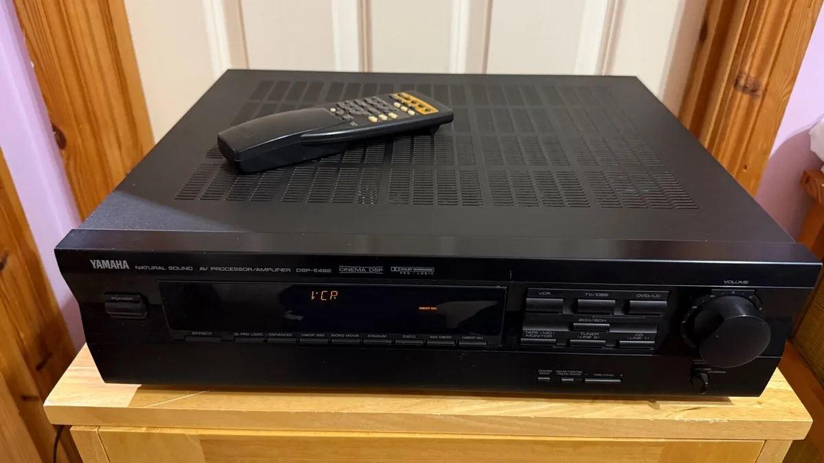 Yamaha AV PROCESSOR/AMPLIFIER DSP-E492 - Image 3