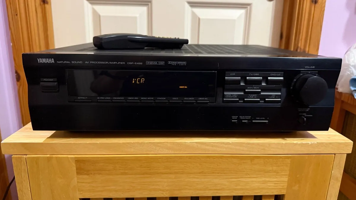 Yamaha AV PROCESSOR/AMPLIFIER DSP-E492 - Image 4