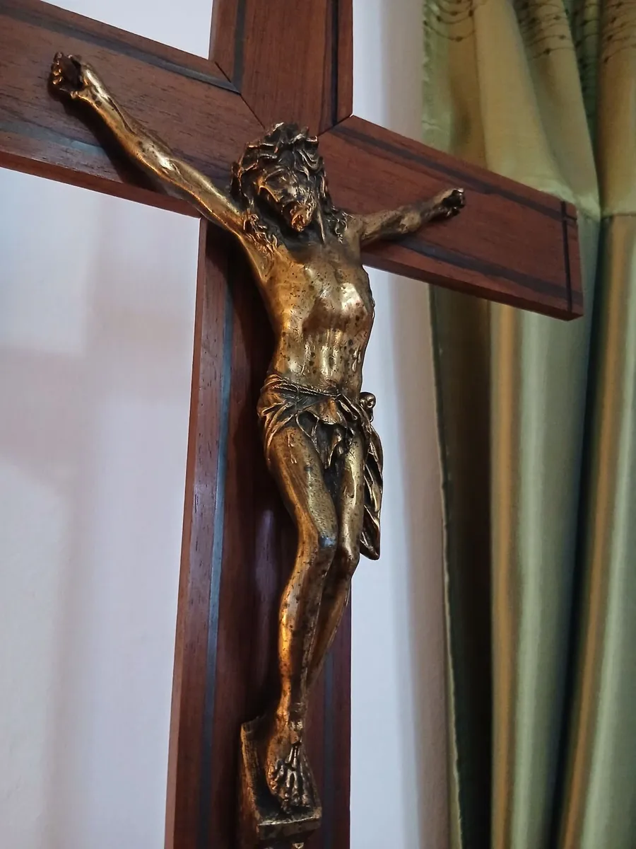 Large Vintage Crucifixtion Scene at Calvary. - Image 4