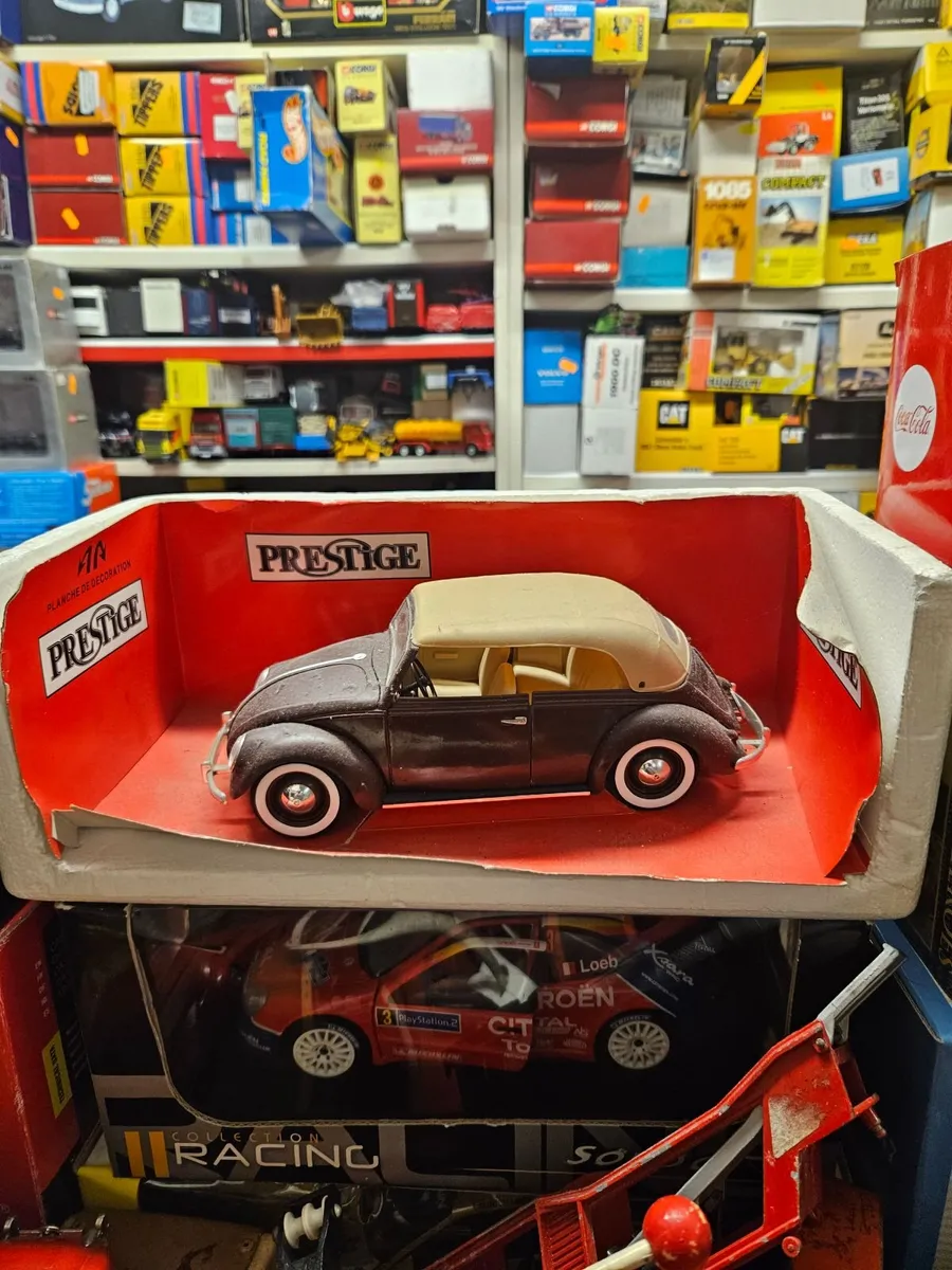 Corgi Solido VW Beetle 1.18 - Image 1