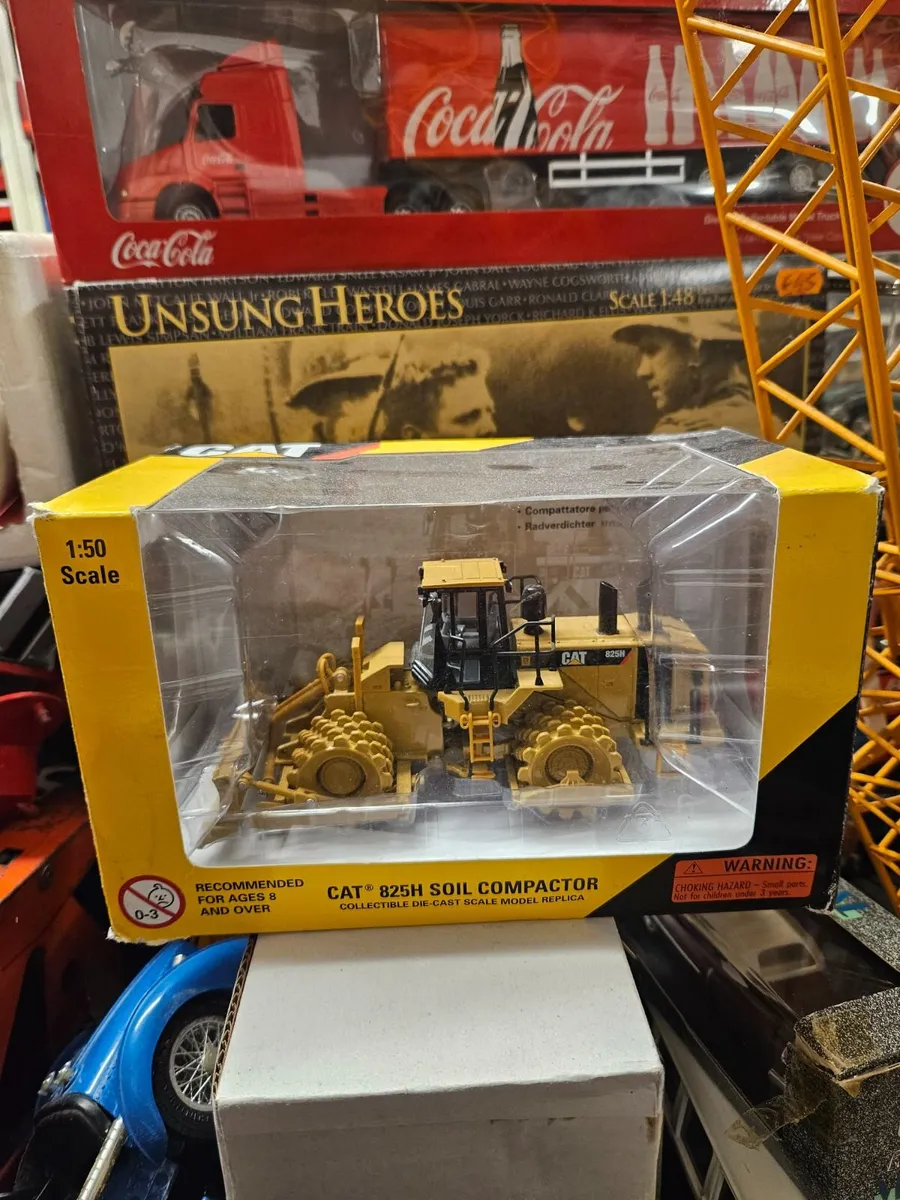 Corgi Caterpillar Soil Compactor 1.50 - Image 1