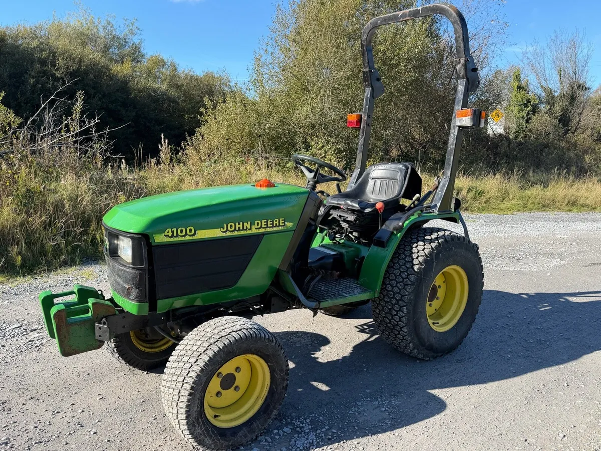 John Deere 4100 - Image 1