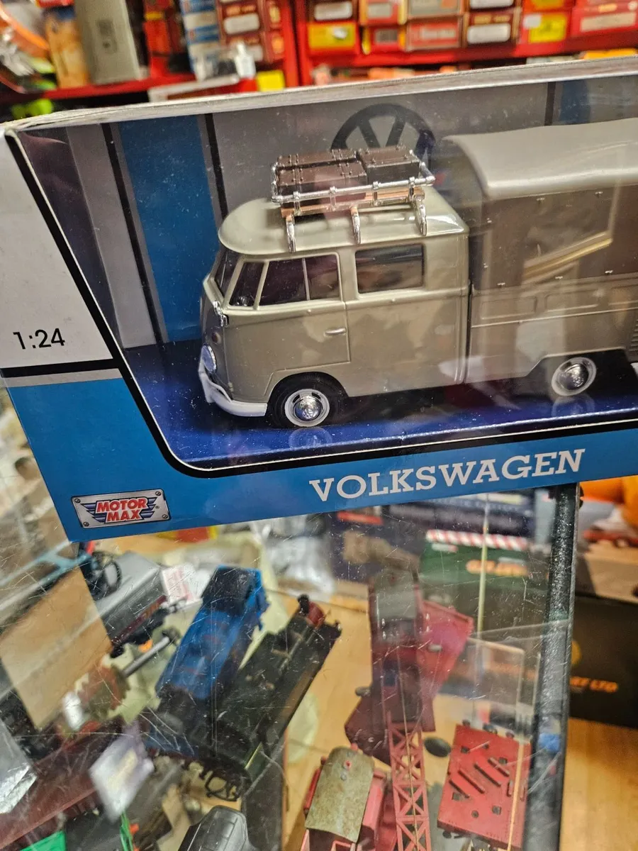 Corgi Motormax VW Van 1.24 - Image 4
