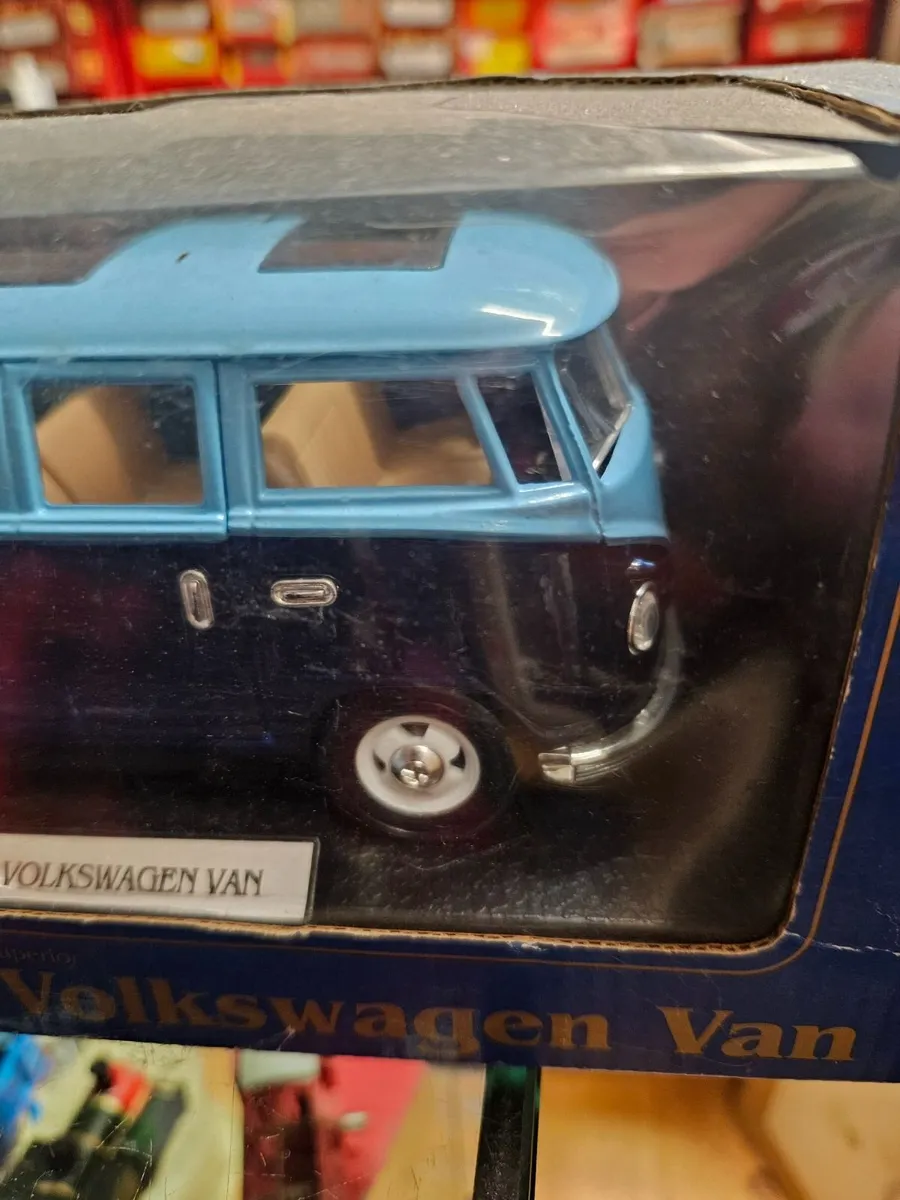 Corgi VW Minibus 1.24 - Image 2