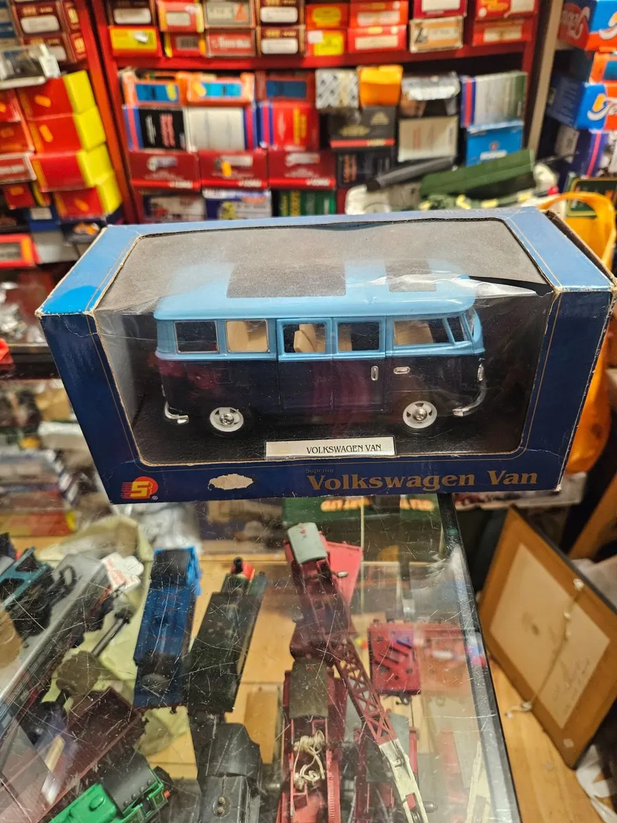 Corgi VW Minibus 1.24 - Image 1