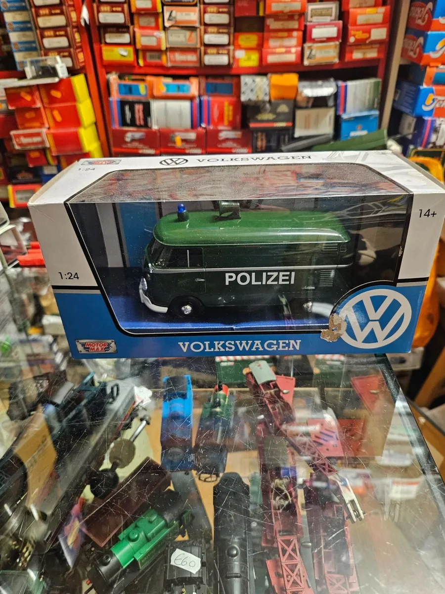 Corgi Motormax VW Police Van 1.24 - Image 1