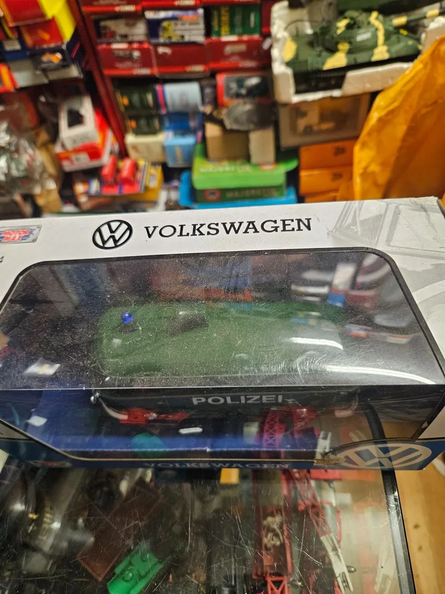 Corgi Motormax VW Police Van 1.24 - Image 3