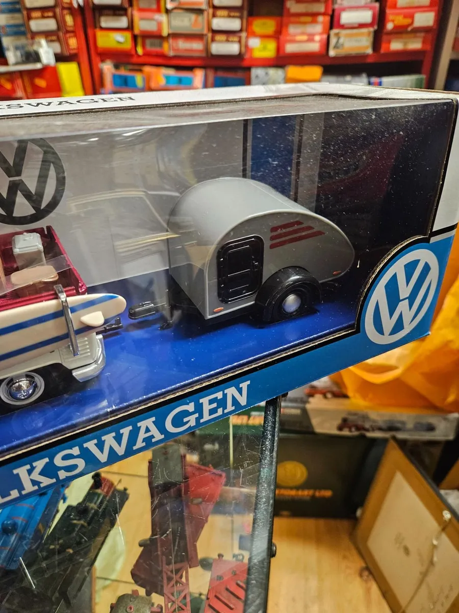 Corgi Motormax VW Van and Trailer 1.24 - Image 3
