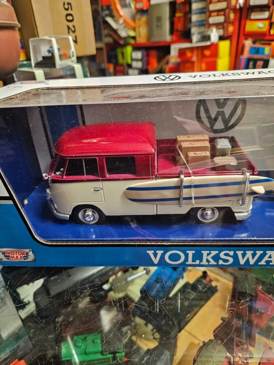 Corgi Motormax VW Van and Trailer 1.24 - Image 4