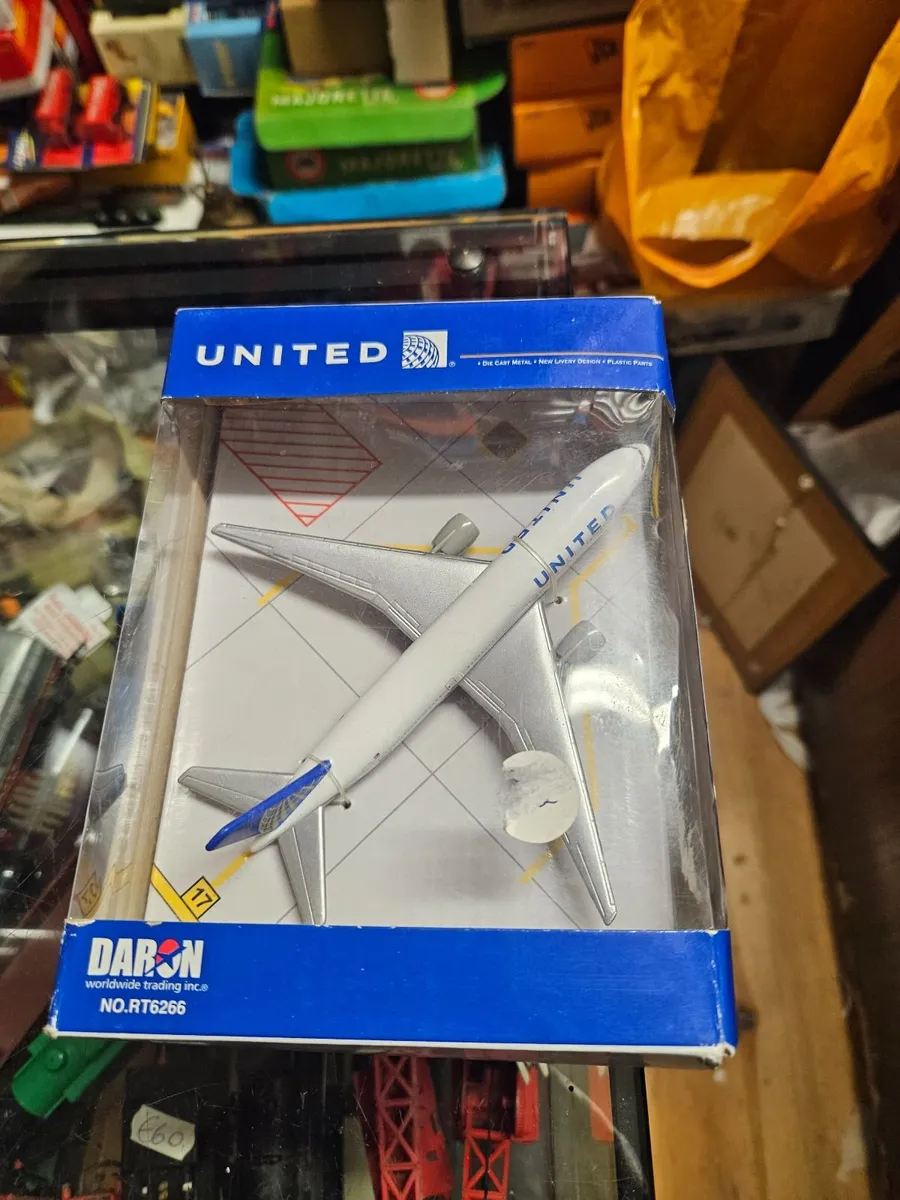 Corgi Daron Airline
