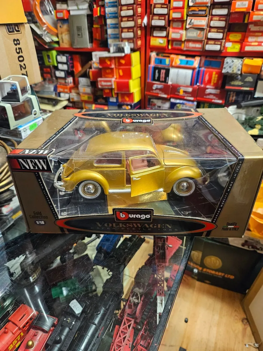 Corgi Burago VW Beetle 1.18 - Image 1