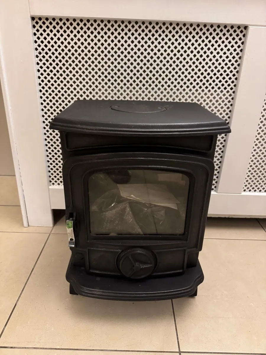 Stanley stove - Image 1