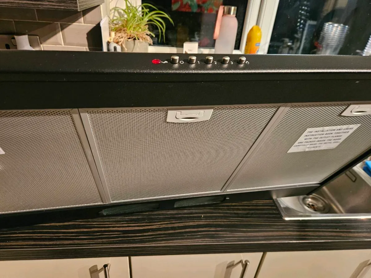 Cooker hood - Image 1