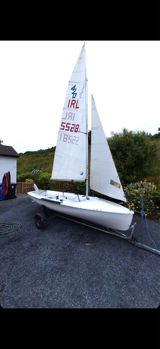 420 sailing dinghy - Image 1