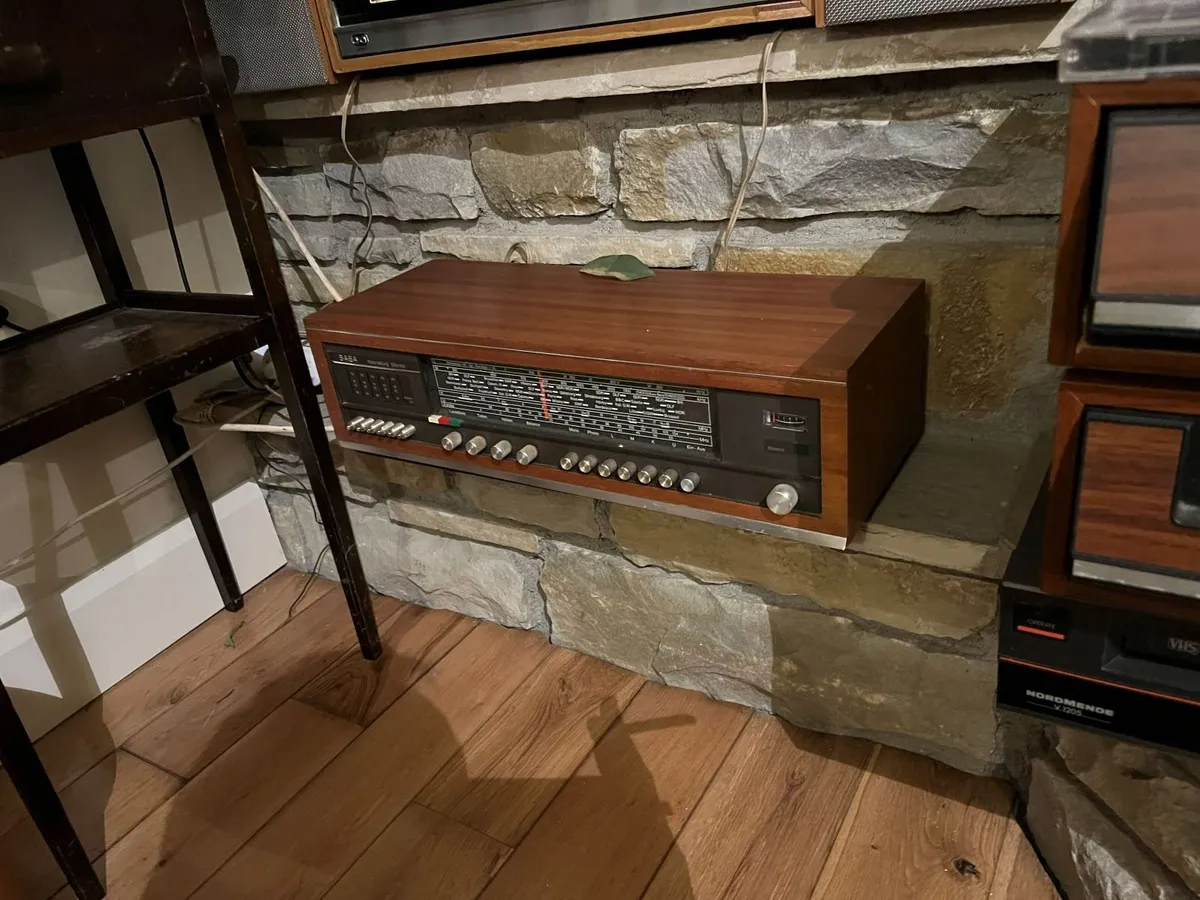 vintage radio - Image 3