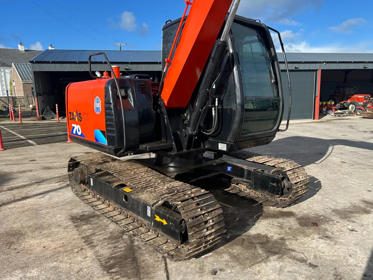 2015 Hitachi Zaxis 70 C/W Thumb Grab - Image 3