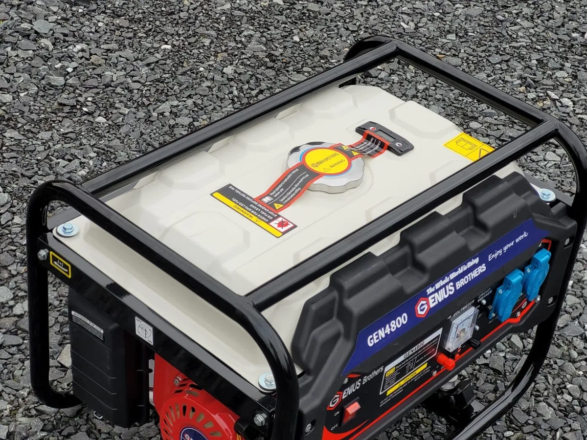 Professional Silent 7.5 HP Petrol Generator 2.5KW - Image 2