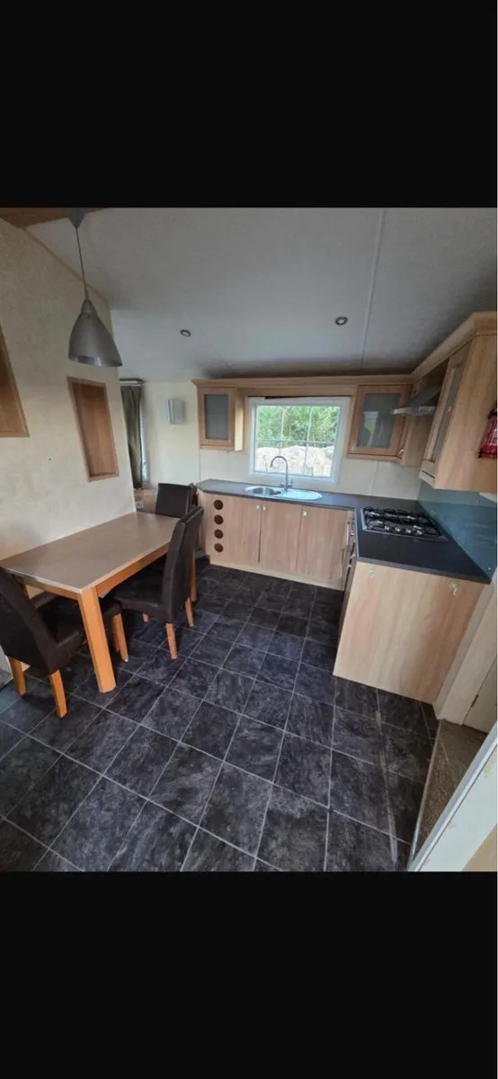 Mobile Home - Image 2