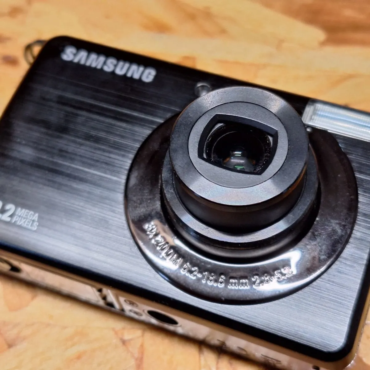 Samsung PL50 10.2MP Compact Digital Camera - 41147 - Image 1