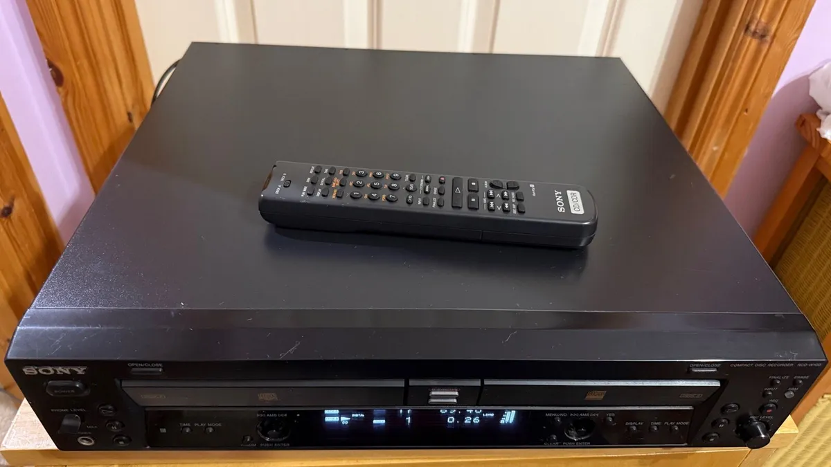 Sony CD recorder /CD player - Image 3