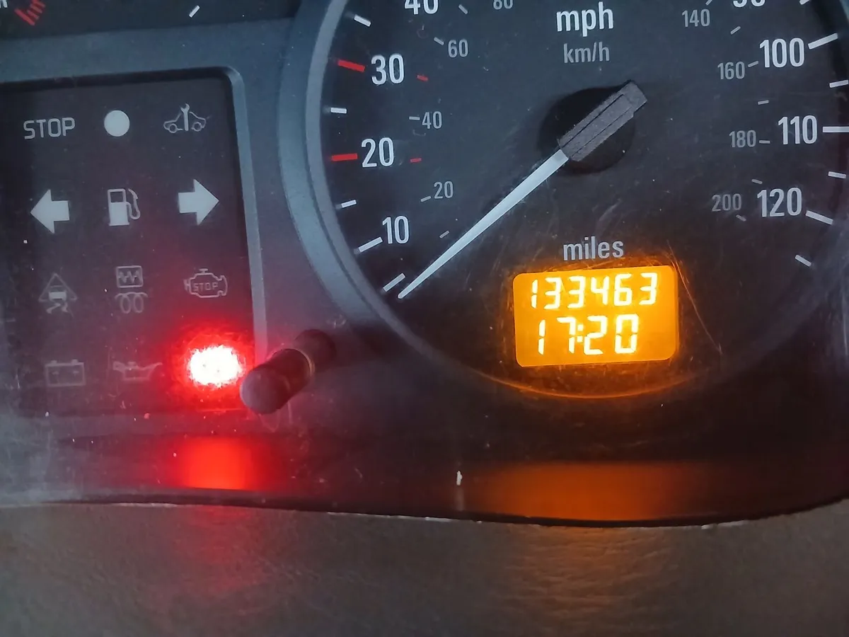 Vauxhall Vivaro 2004 - Image 3