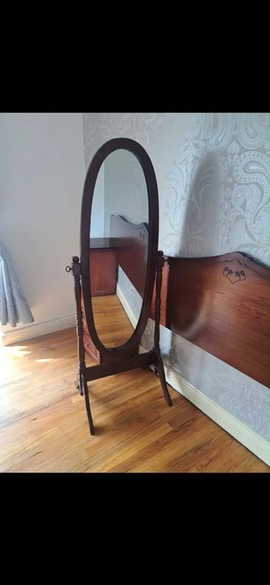 bedroom furniture - Image 2
