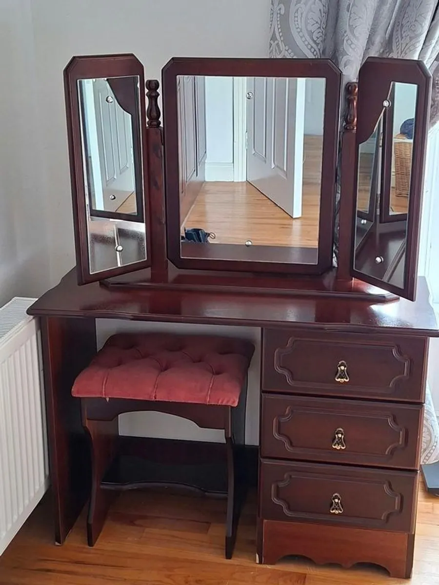 bedroom furniture - Image 3