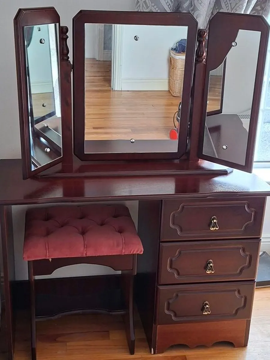 bedroom furniture - Image 4