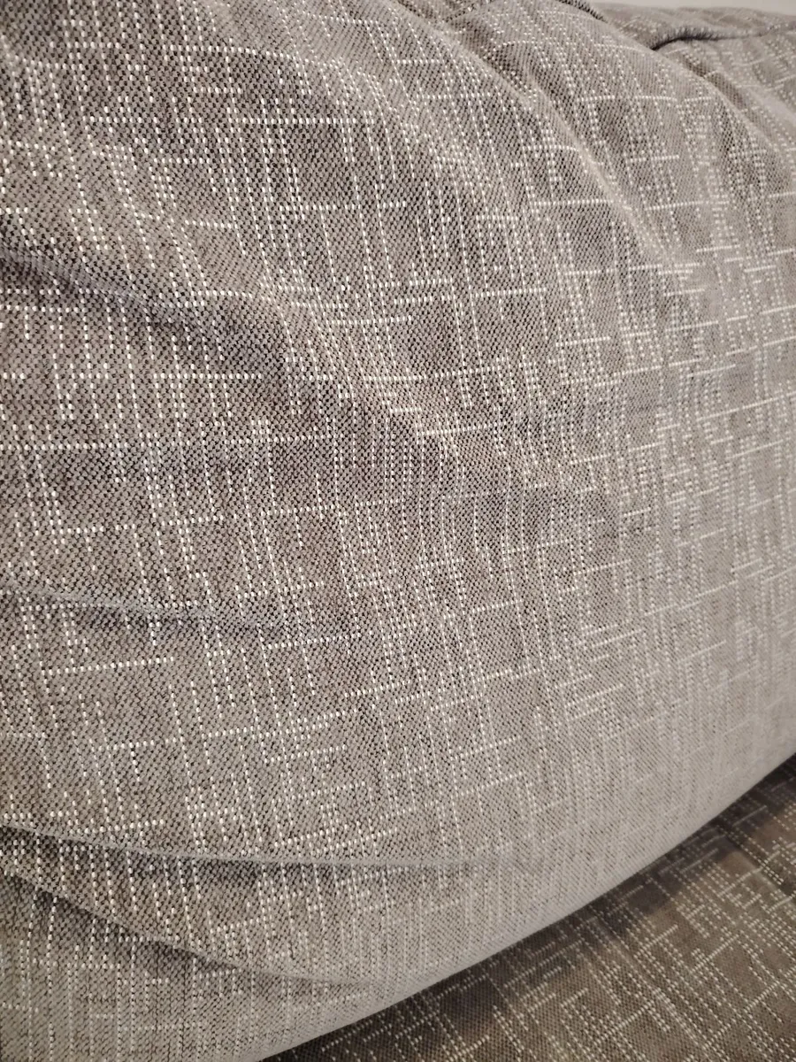 L shaped couch and 3 seater - Image 3