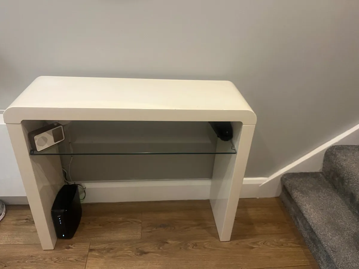 White Console table - Image 2