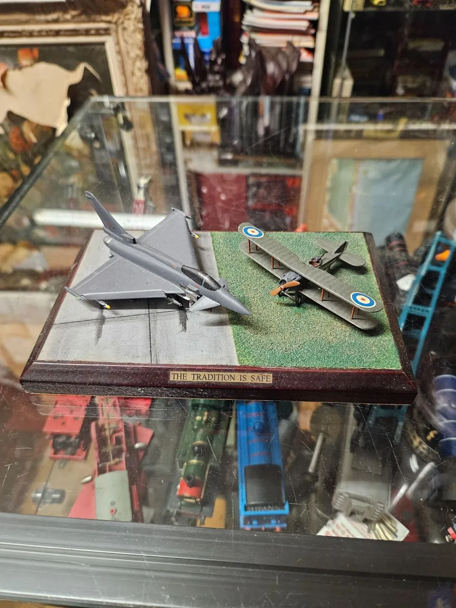 Corgi Royal Airforce The Tradition is Safe Diorama - Image 1