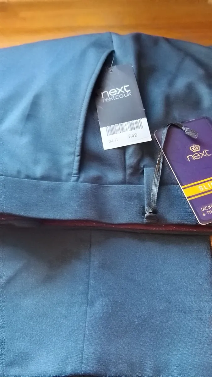Shirt and trousers - Image 3