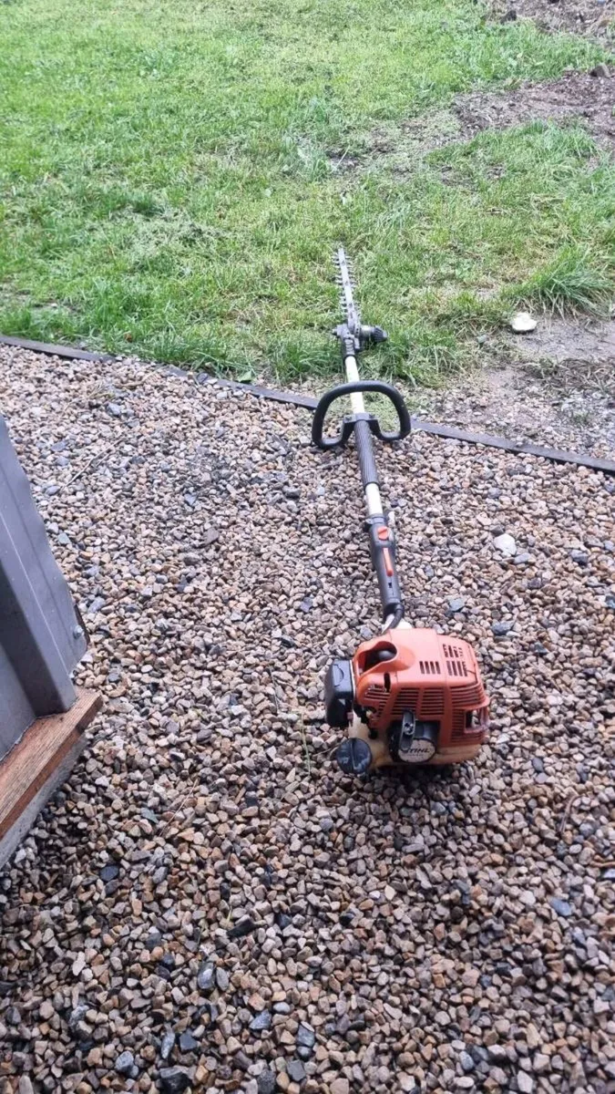 Stihl long reach hedge trimmer - Image 1