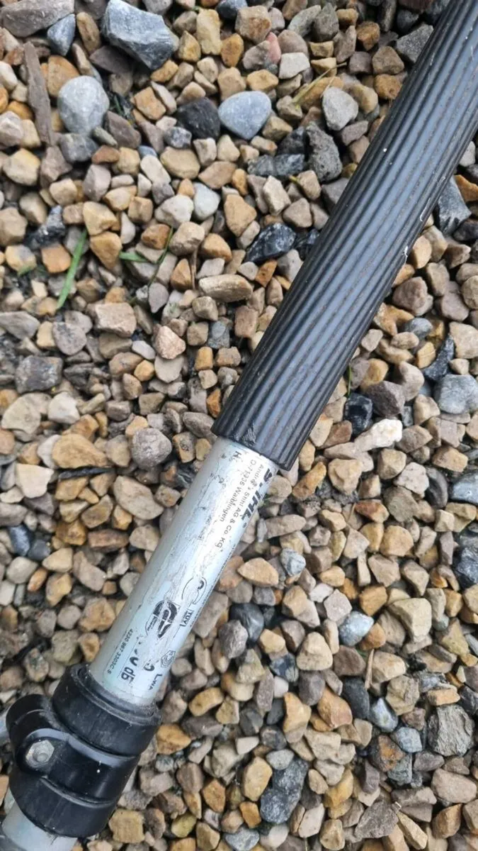 Stihl long reach hedge trimmer - Image 3