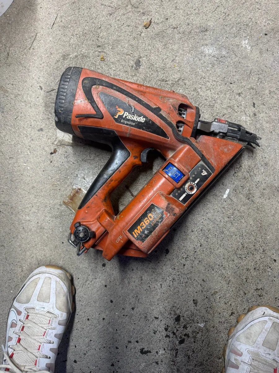 Paslode nail gun - Image 1