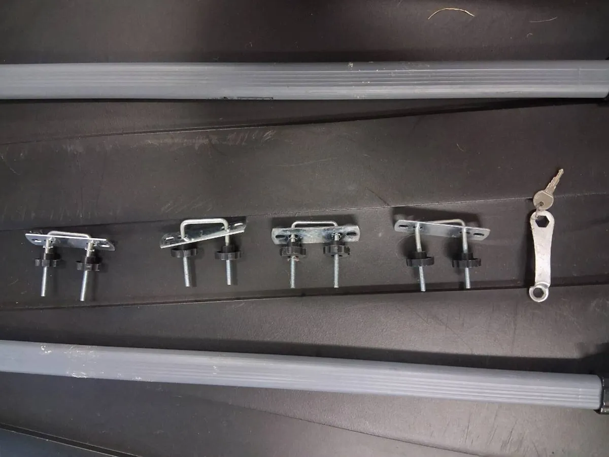 Roof box - Image 2