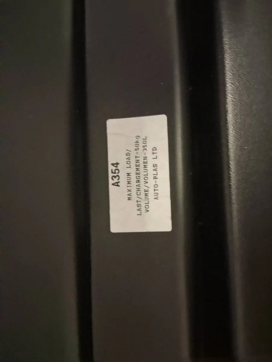 Roof box - Image 3
