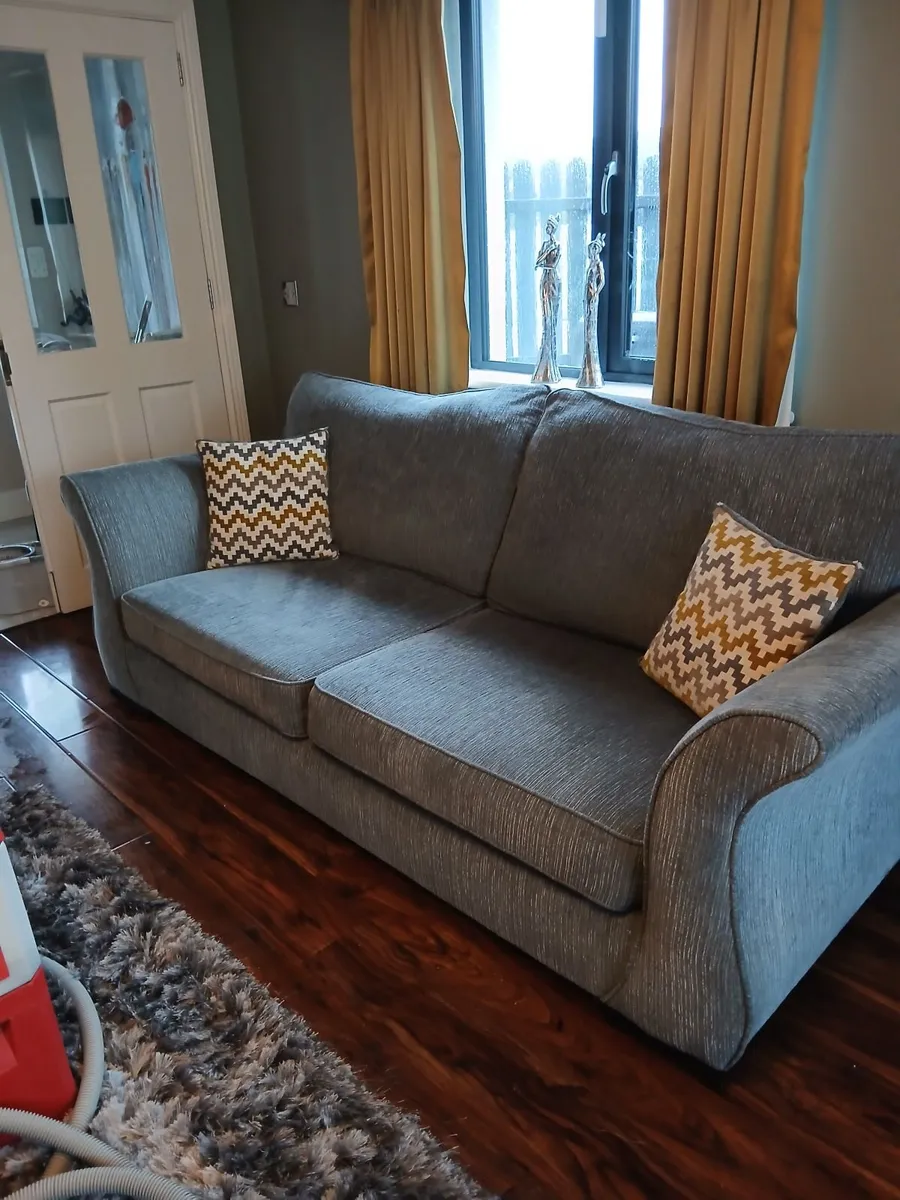 3 piece suite - Image 3