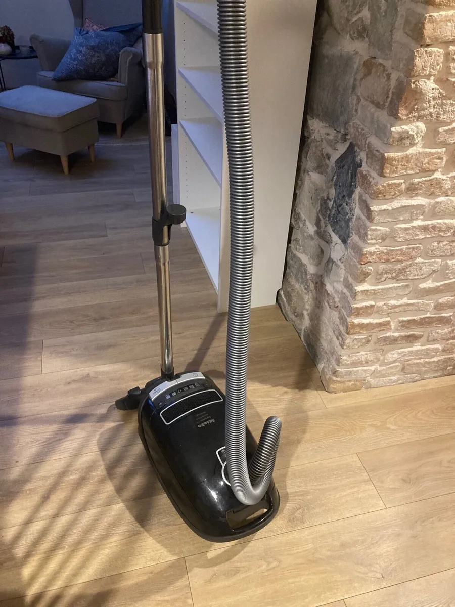 Miele C3 Hoover / vacuum cleaner - Image 2